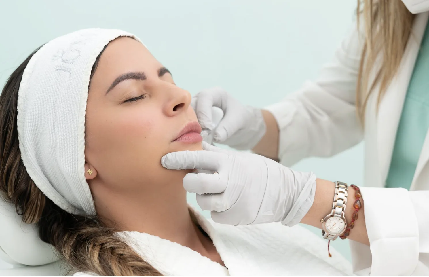 Trattamento di medicina estetica del viso — Centro Medico Minetti Milano